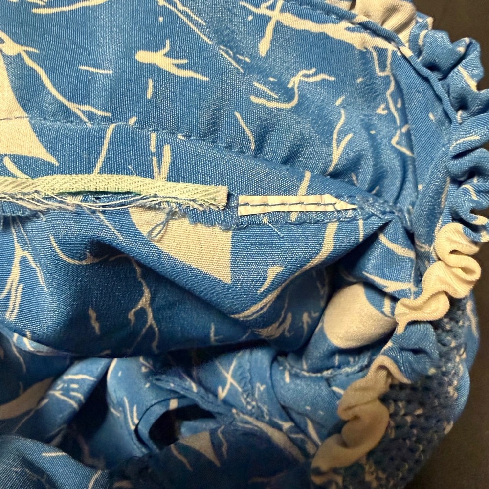 Vintage ILGWU USA Blue White Leaf Print Smocked Prairie Secretary Dress 7/8 - Picture 9 of 11